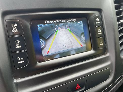 Used 2015 Chrysler 200 S w/ Comfort Group FWD image 12