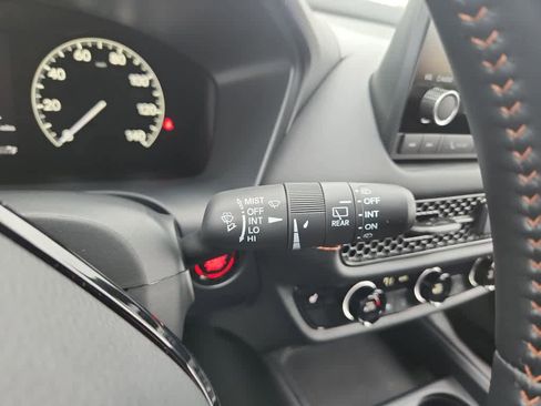 Certified 2025 Honda HR-V Sport image 30