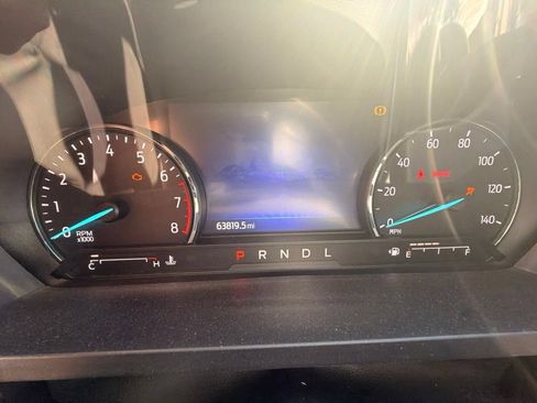 Used 2022 Ford Explorer XLT w/ Equipment Group 202A AWD/4WD image 14