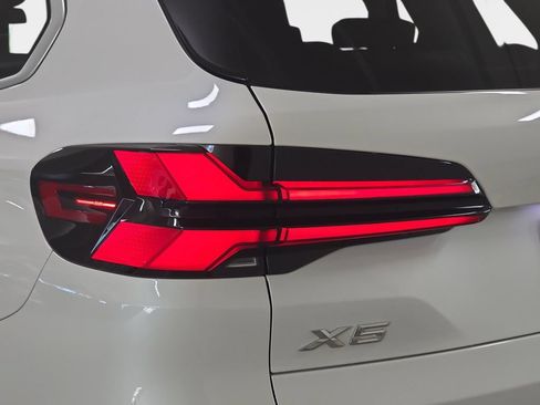 Certified 2024 BMW X5 sDrive40i w/ Premium Package RWD image 30