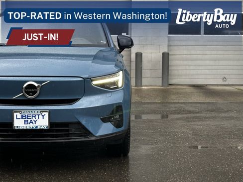 Used 2023 Volvo C40 P8 Recharge Ultimate w/ Protection Package Premier image 2