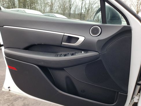 Used 2023 Hyundai Sonata SEL w/ Convenience Package image 9