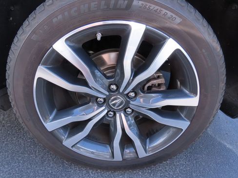 Used 2019 Acura MDX FWD w/ Advance Package image 16