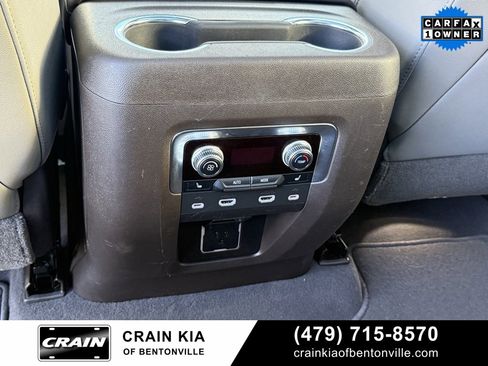 Used 2021 GMC Yukon XL SLT w/ SLT Premium Package image 29