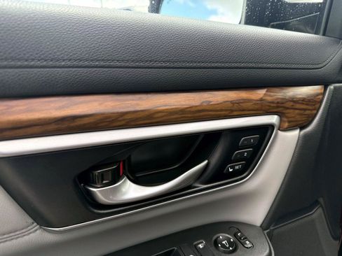 Used 2018 Honda CR-V EX-L image 18
