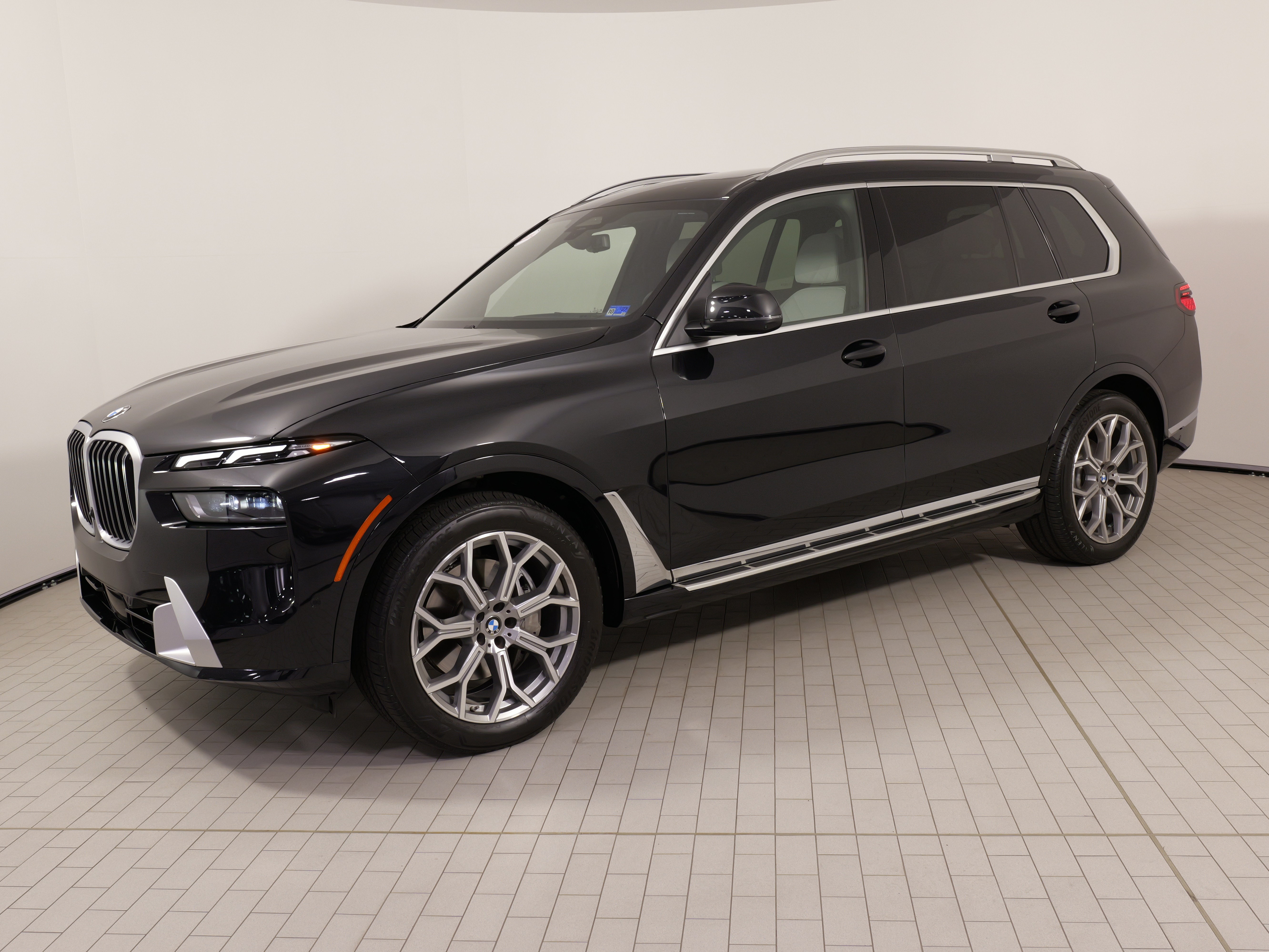 Used 2026 BMW X7 xDrive40i AWD/4WD image 1