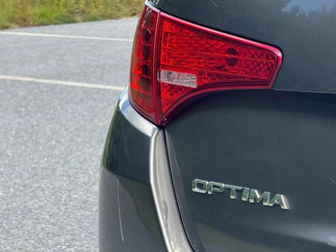 Used 2012 Kia Optima LX FWD image 10