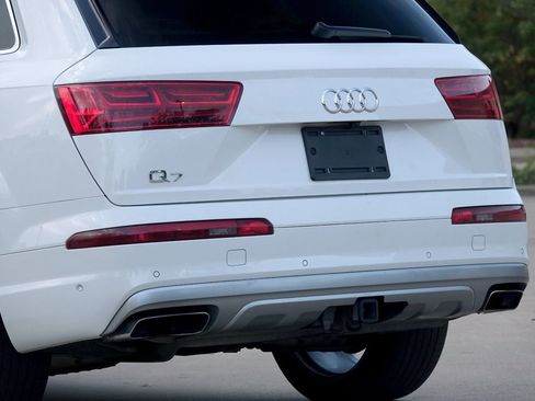 Used 2019 Audi Q7 3.0T Prestige w/ Prestige Package image 31