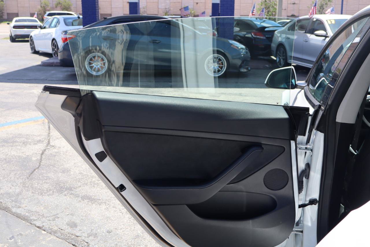 Used 2023 Tesla Model 3 Standard Range RWD image 13
