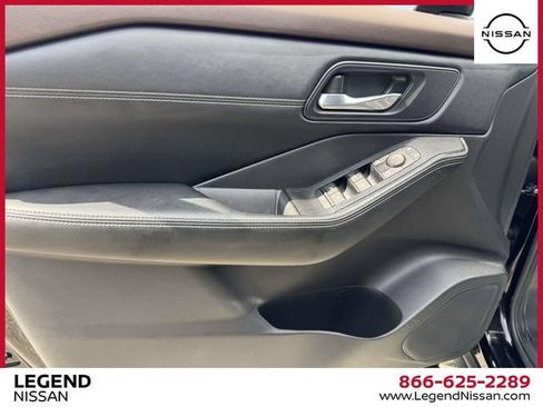Used 2023 Nissan Rogue SV w/ SV Premium B Package AWD/4WD image 16