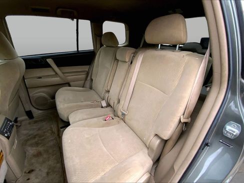 Used 2010 Toyota Highlander 2WD image 18