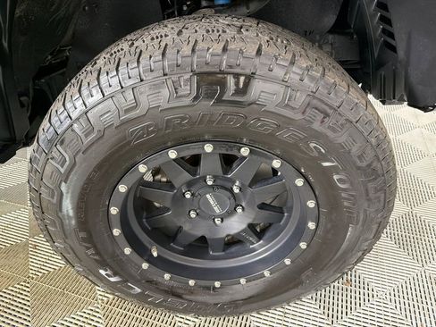 Used 2019 Toyota Tacoma TRD Off-Road image 13