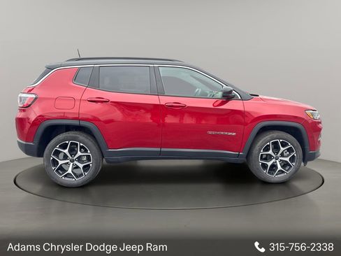 Used 2025 Jeep Compass Limited AWD/4WD image 6
