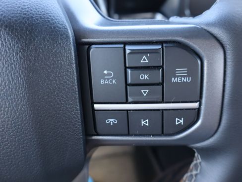 Used 2025 Ford F250 Lariat image 23