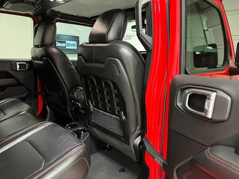 Used 2022 Jeep Gladiator Rubicon w/ Cold Weather Group AWD/4WD image 52