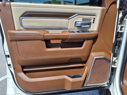 Used 2023 RAM 2500 Laramie AWD/4WD image 23