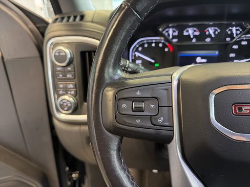 Used 2021 GMC Sierra 1500 SLT w/ SLT Convenience Package AWD/4WD image 19