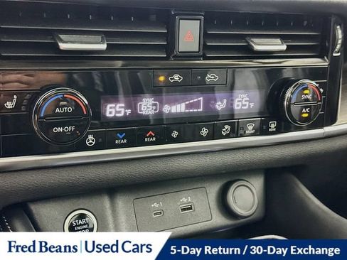 Used 2023 Nissan Rogue Platinum w/ Platinum Premium Package AWD/4WD image 23