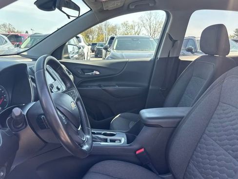 Used 2020 Chevrolet Equinox LT w/ Driver Convenience Package FWD image 12
