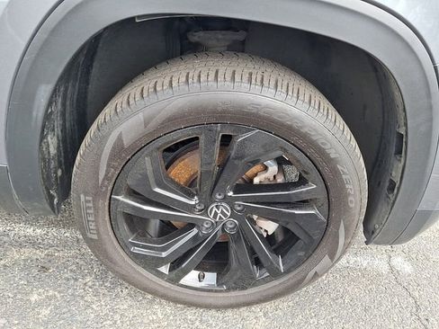 Used 2023 Volkswagen Atlas SE w/ Black Wheel Package AWD/4WD image 8