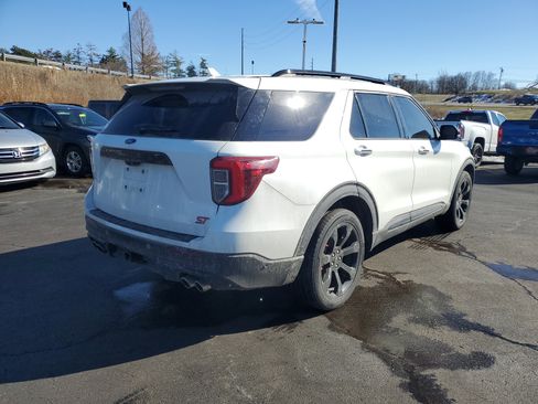 Used 2020 Ford Explorer ST w/ ST Street Pack image 4