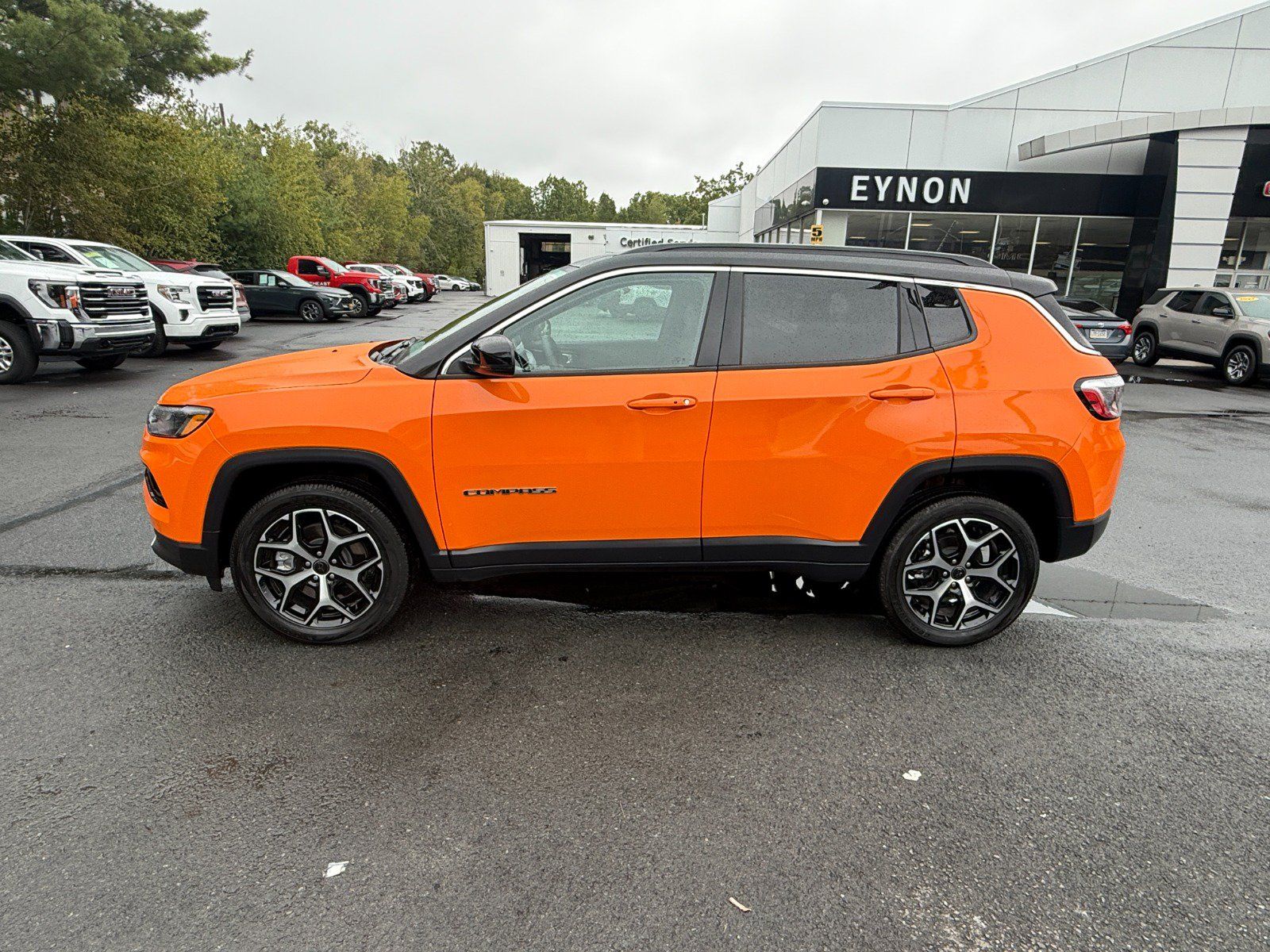 Used 2026 Jeep Compass Limited AWD/4WD image 2