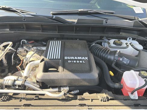 Used 2026 GMC Sierra 1500 SLT RWD image 32