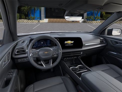 New 2026 Chevrolet Traverse LT w/ Driver Confidence Package image 16