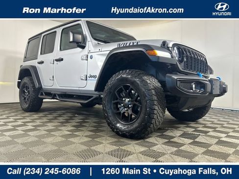 Used 2024 Jeep Wrangler Unlimited AWD/4WD image 1