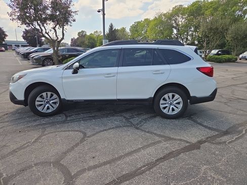 Used 2018 Subaru Outback 2.5i Premium AWD/4WD image 13