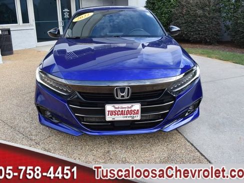 Used 2022 Honda Accord Sport image 4