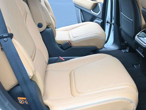 New 2026 INFINITI QX80 Luxe w/ Cargo Package image 16