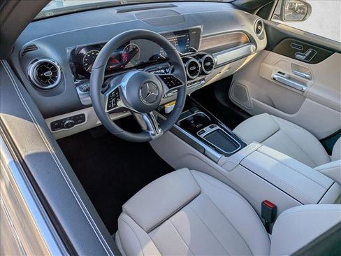 Certified 2026 Mercedes-Benz GLB 250 image 3