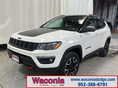 Used 2020 Jeep Compass Trailhawk image 1