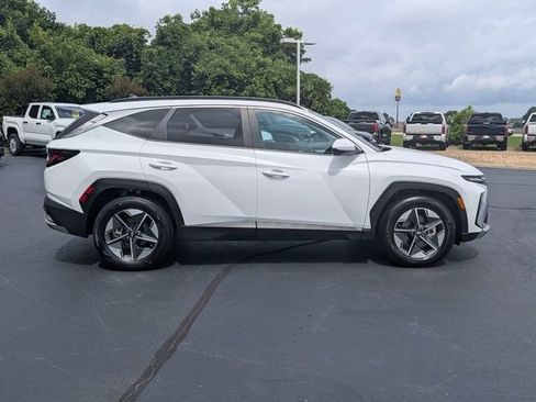 Used 2025 Hyundai Tucson SEL FWD image 8