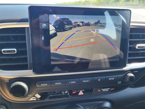 New 2025 Hyundai Venue SEL image 9