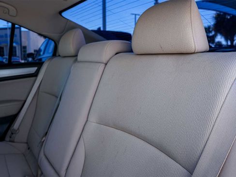 Used 2018 Subaru Legacy 2.5i Premium w/ Moonroof Package image 13