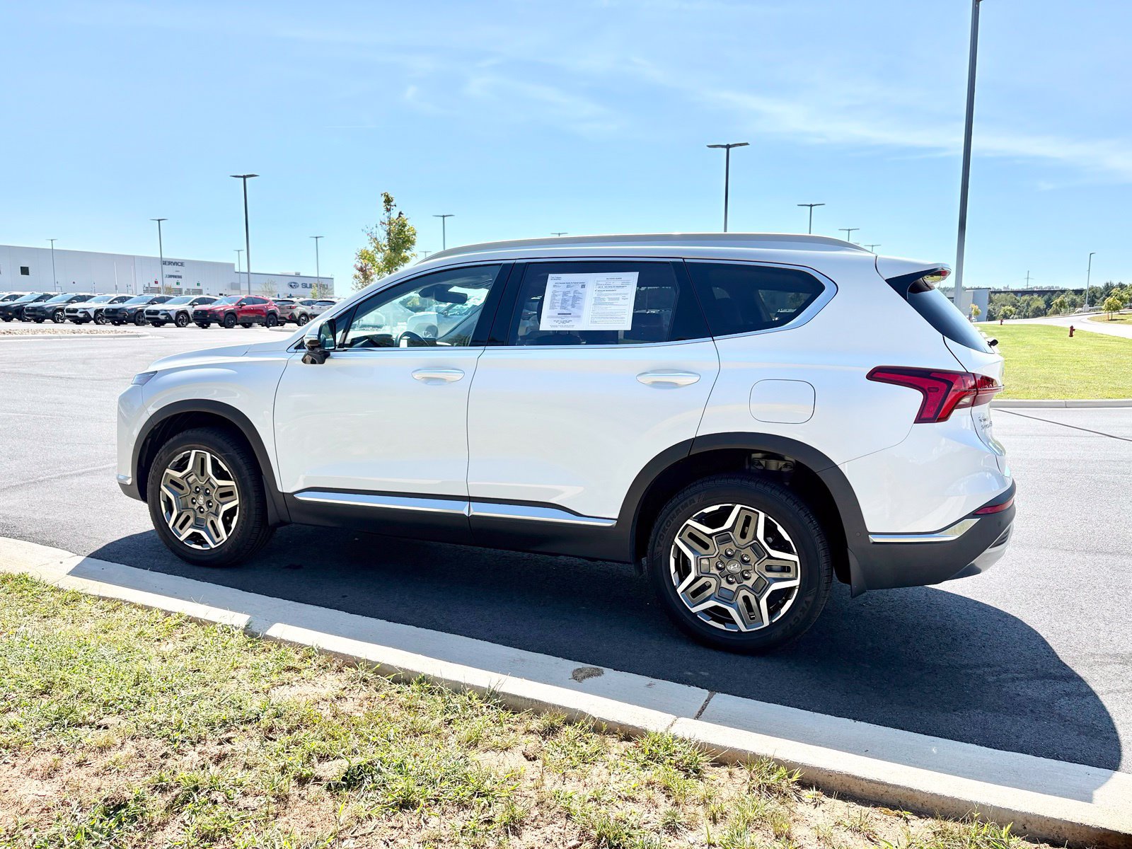 Used 2023 Hyundai Santa Fe Limited AWD/4WD image 5