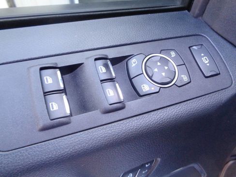 Used 2020 Ford F250 Lariat w/ Chrome Package image 35