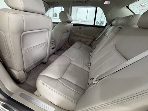 Used 2006 Cadillac DTS FWD image 27