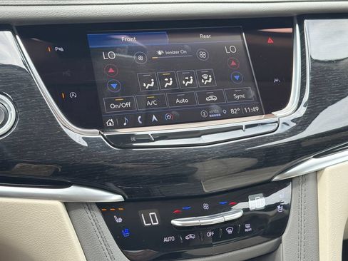 Certified 2024 Cadillac XT6 Premium Luxury w/ LPO, Floor Liner Package AWD/4WD image 9