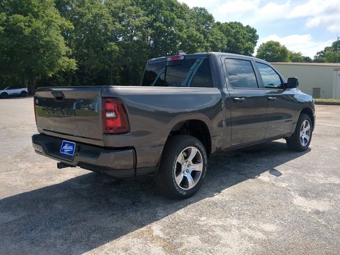 New 2026 RAM 1500 Express RWD image 4