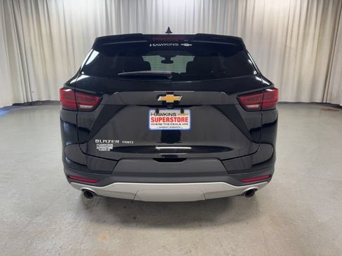 Used 2025 Chevrolet Blazer LT AWD/4WD image 9