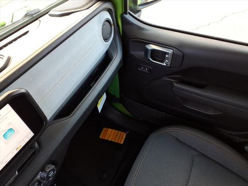 New 2026 Jeep Gladiator Sport image 32