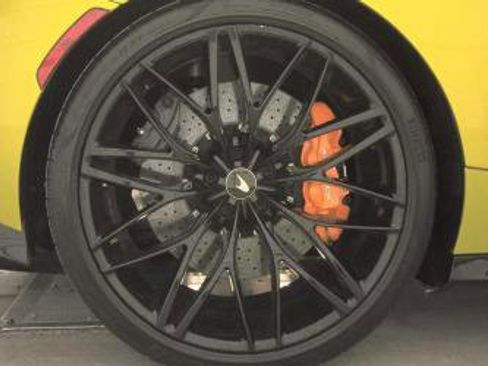 Used 2022 McLaren GT image 5