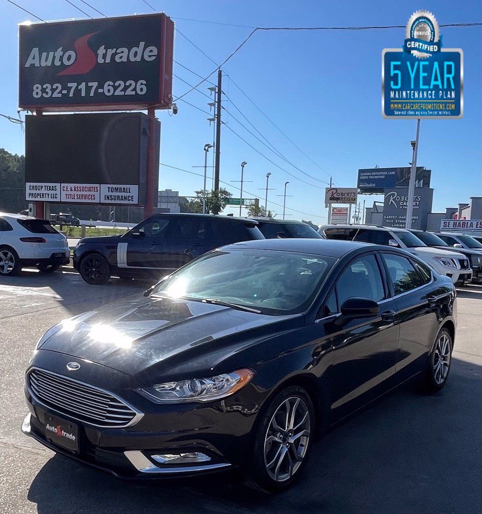 Used 2017 Ford Fusion SE w/ Equipment Group 201A FWD image 1