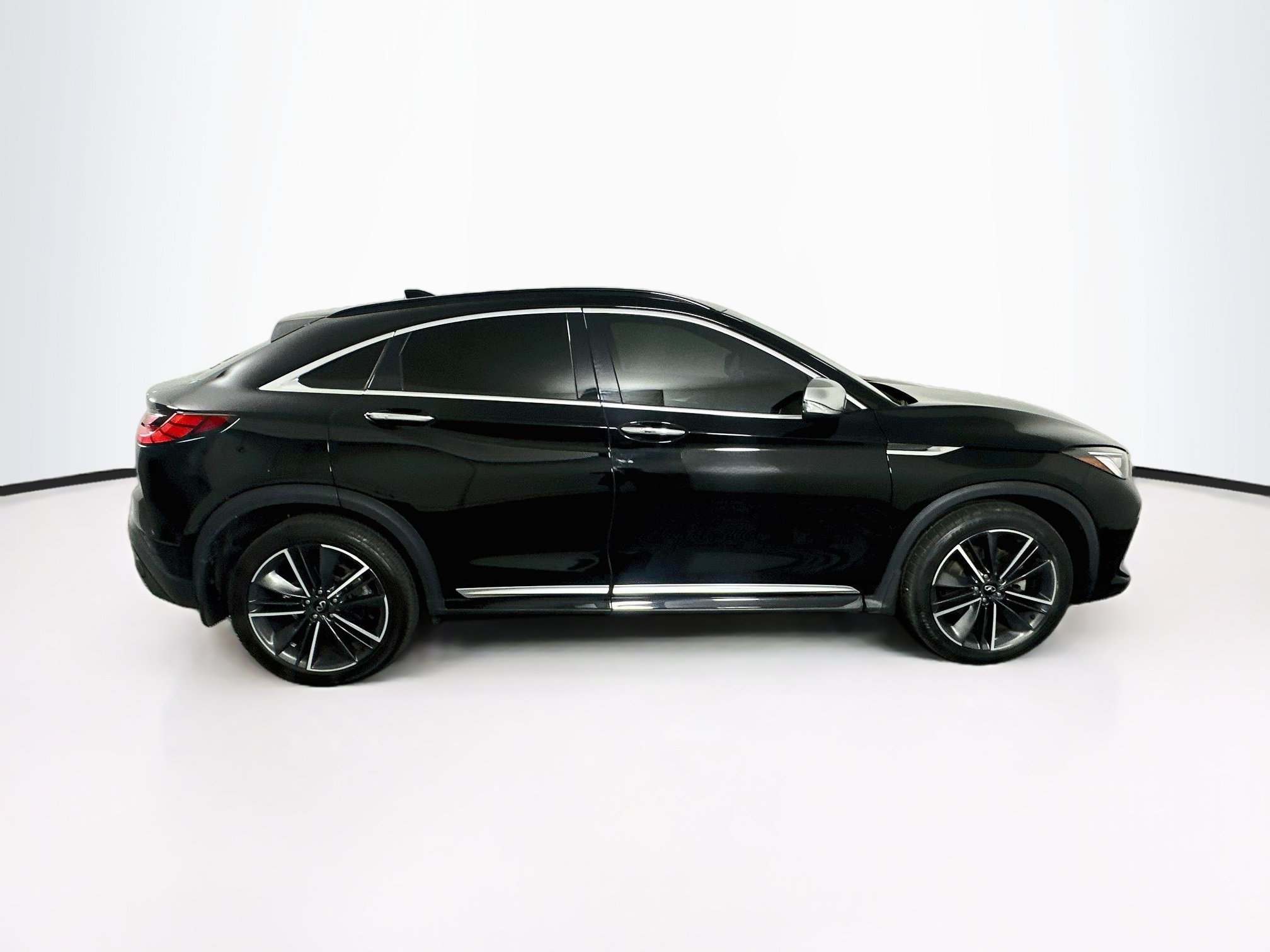 Used 2023 INFINITI QX55 Luxe w/ Accent Package AWD/4WD image 10