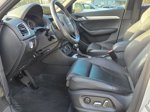 Used 2018 Audi Q3 2.0T Premium w/ Convenience Package image 13