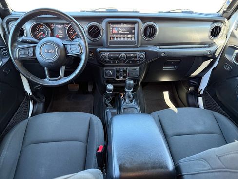 Used 2022 Jeep Gladiator Willys image 10