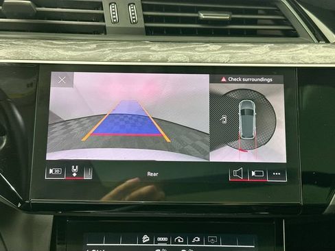 Used 2021 Audi e-tron Premium w/ Convenience Plus Package AWD/4WD image 14